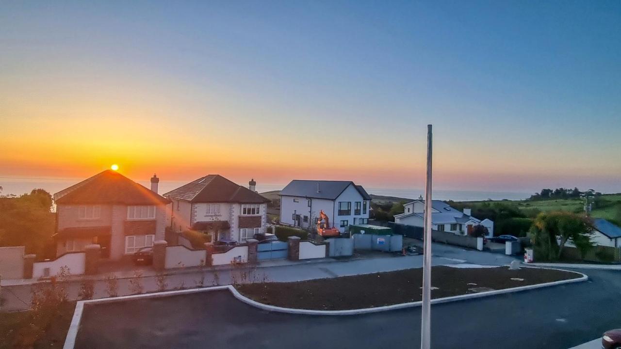 Entire Modern Home With Seaview And Parking Віклов Екстер'єр фото