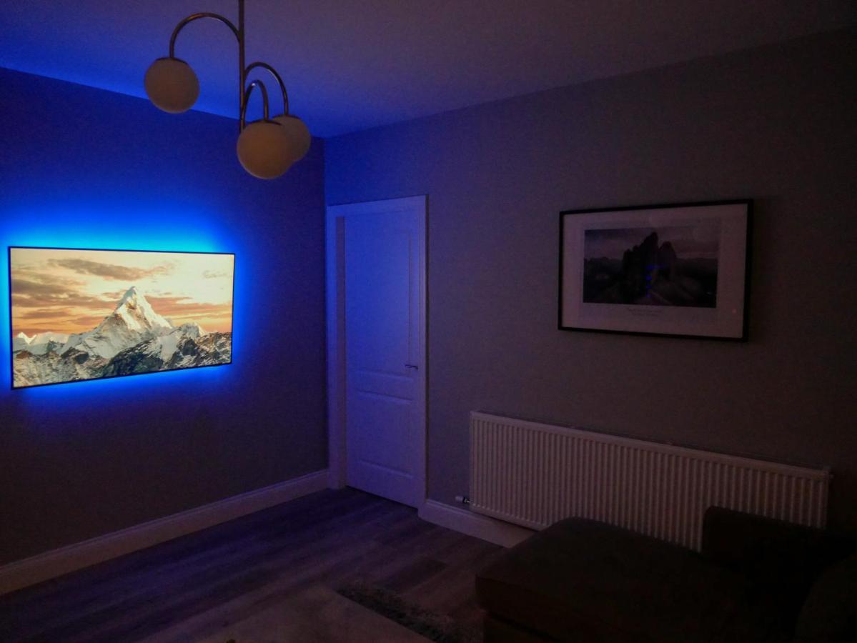 Entire Modern Home With Seaview And Parking Віклов Екстер'єр фото