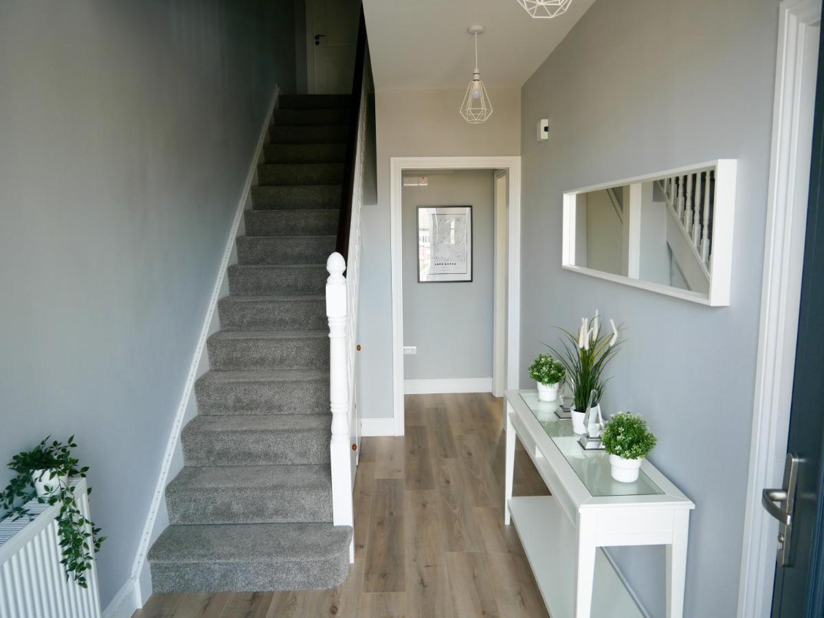 Entire Modern Home With Seaview And Parking Віклов Екстер'єр фото