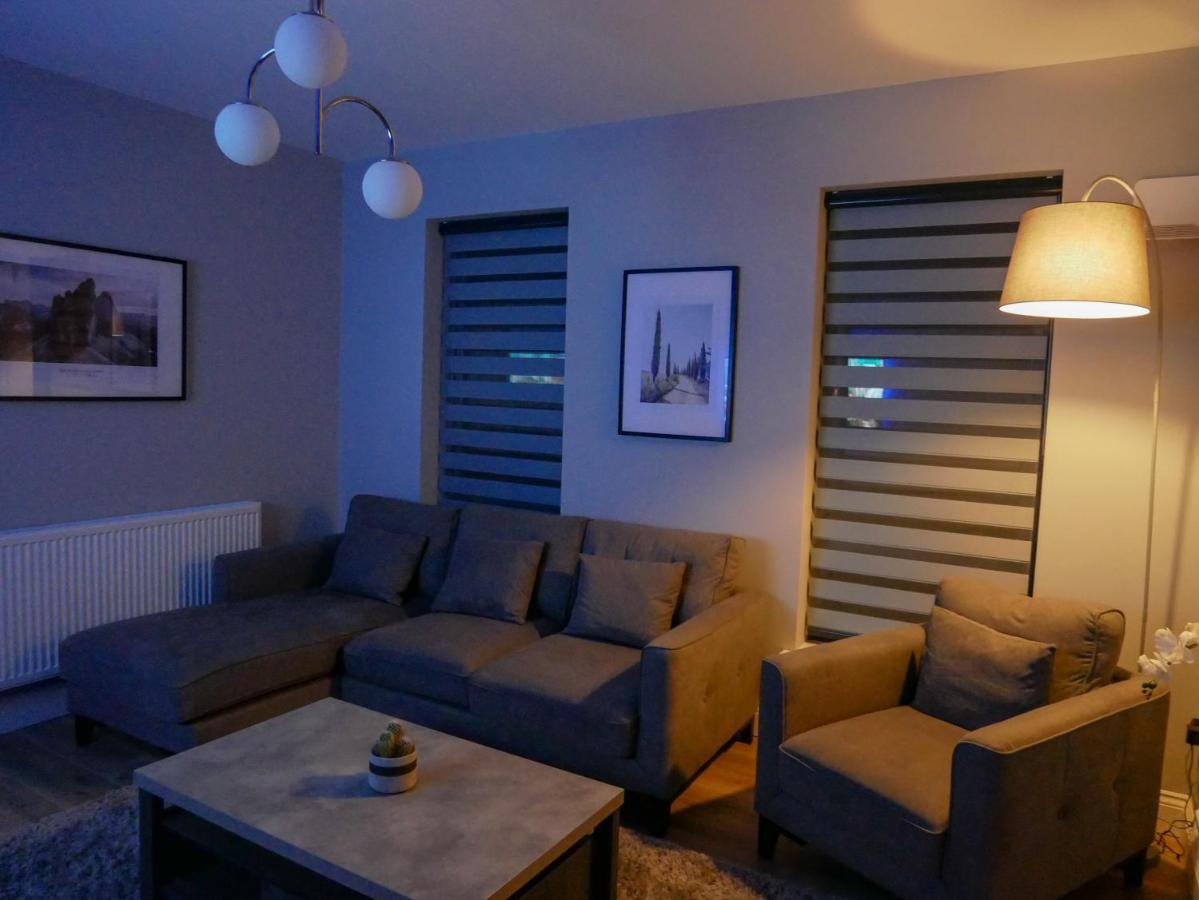 Entire Modern Home With Seaview And Parking Віклов Екстер'єр фото